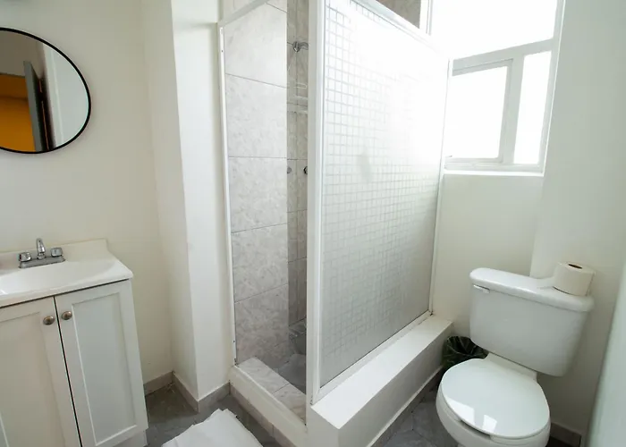 Luxury 3br Roma Norte - Wifi- Laundry- Sleeps 10 Mexico City