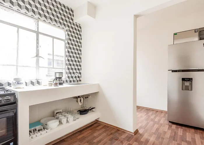 Luxury 3br Roma Norte - Wifi- Laundry- Sleeps 10 Mexico City